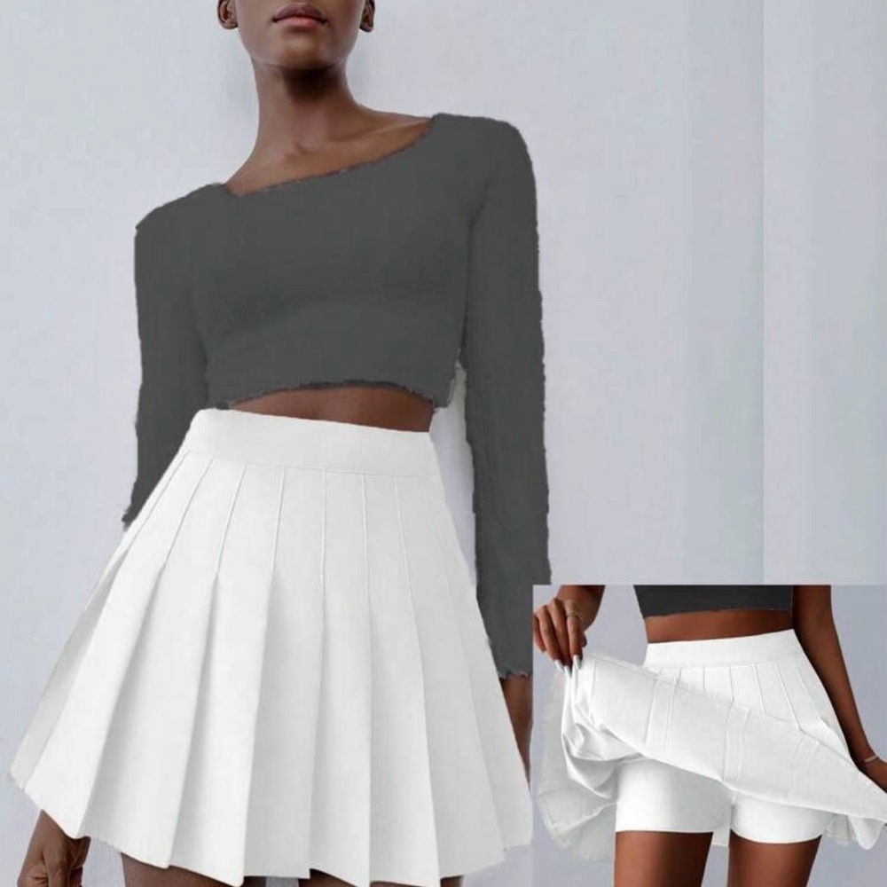 Elegant White Pleated Skirt